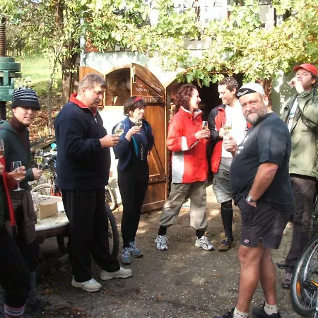 Rejtek Vendeghaz Pensionat 3*